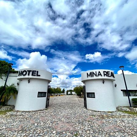 Hotel Mina Real Cedral Esterno foto
