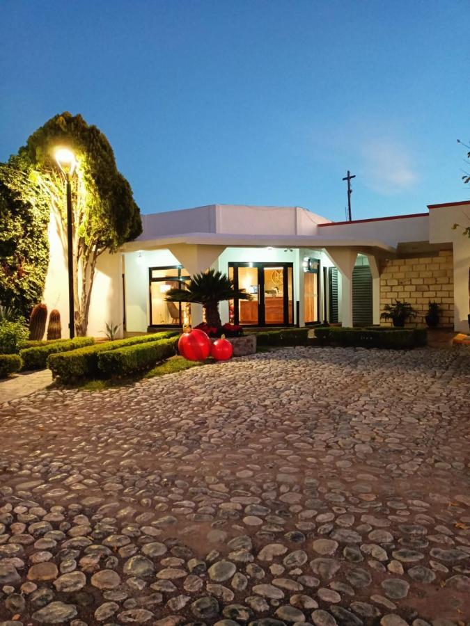 Hotel Mina Real Cedral Esterno foto