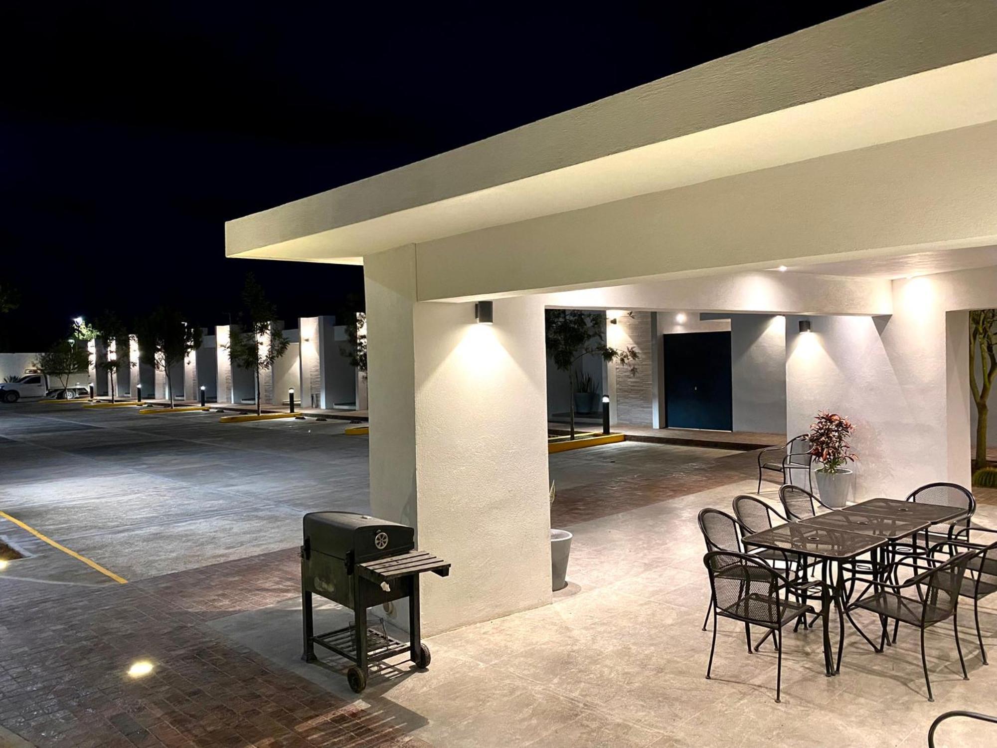 Hotel Mina Real Cedral Esterno foto