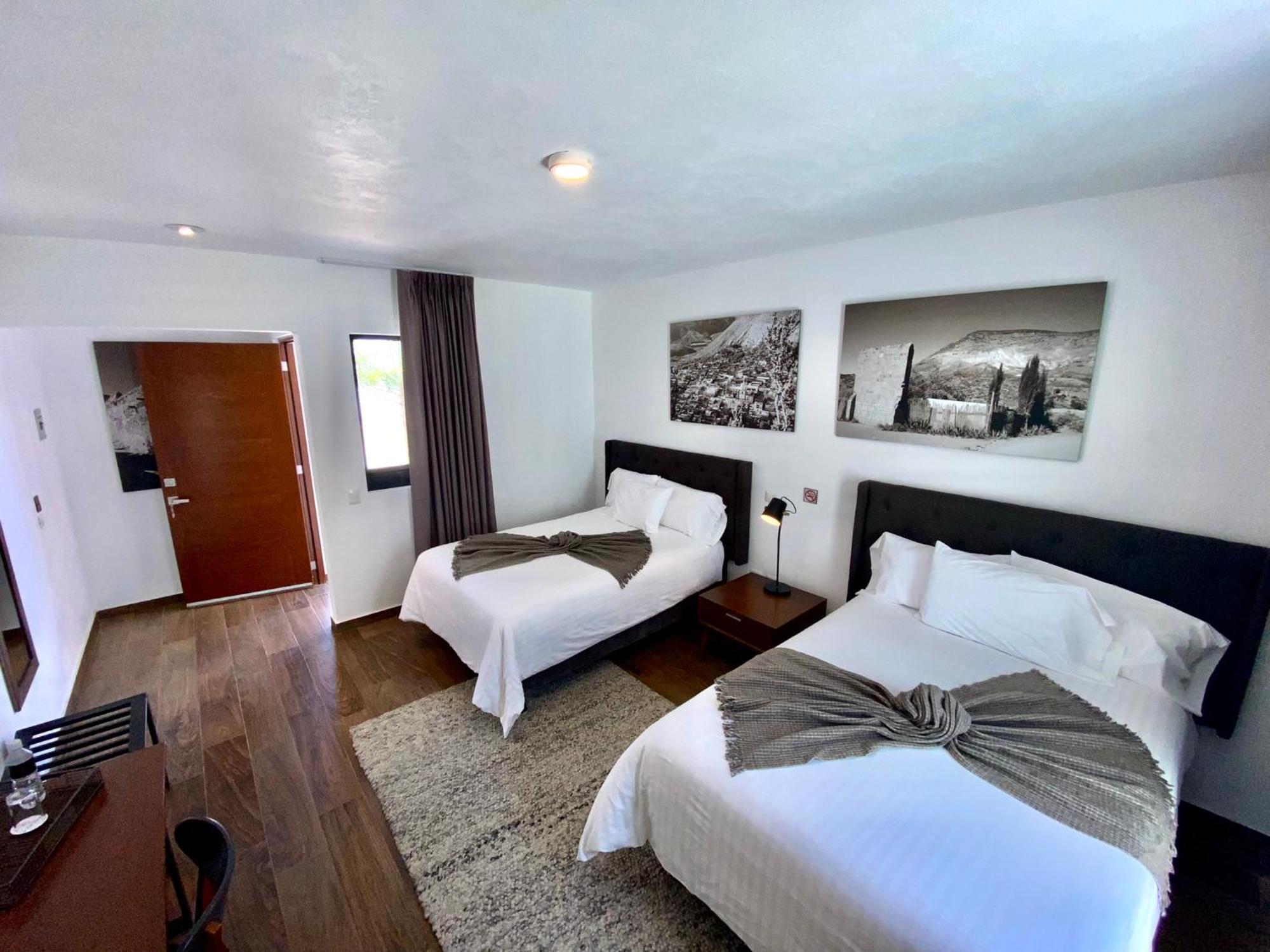 Hotel Mina Real Cedral Esterno foto