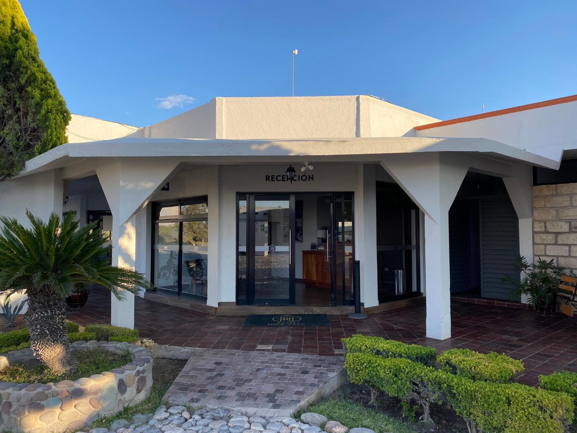 Hotel Mina Real Cedral Esterno foto
