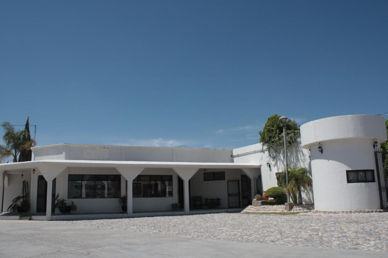 Hotel Mina Real Cedral Esterno foto